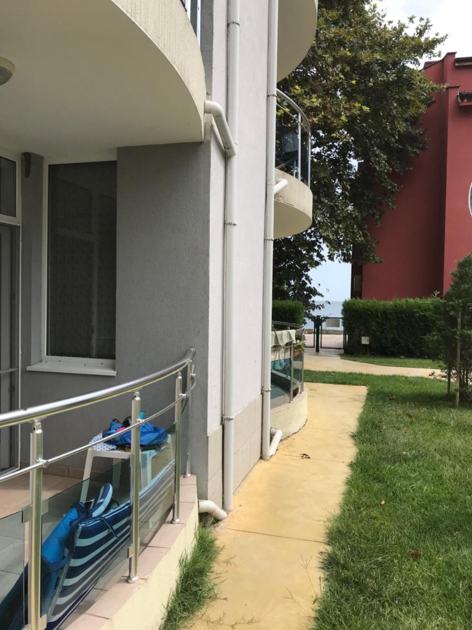 Cozy Apartment By The Sea Ravda Exterior photo